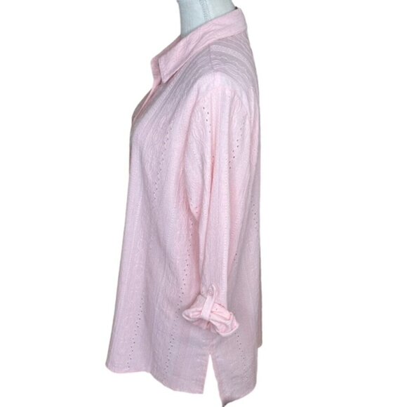 CHICO'S Eyelet Roll-Tab Sleeve Blouse - Size Large - Picture 2 of 7